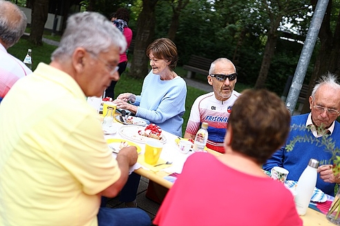 Veranstaltungsfoto 1. Mühldorfer Picknicktafel