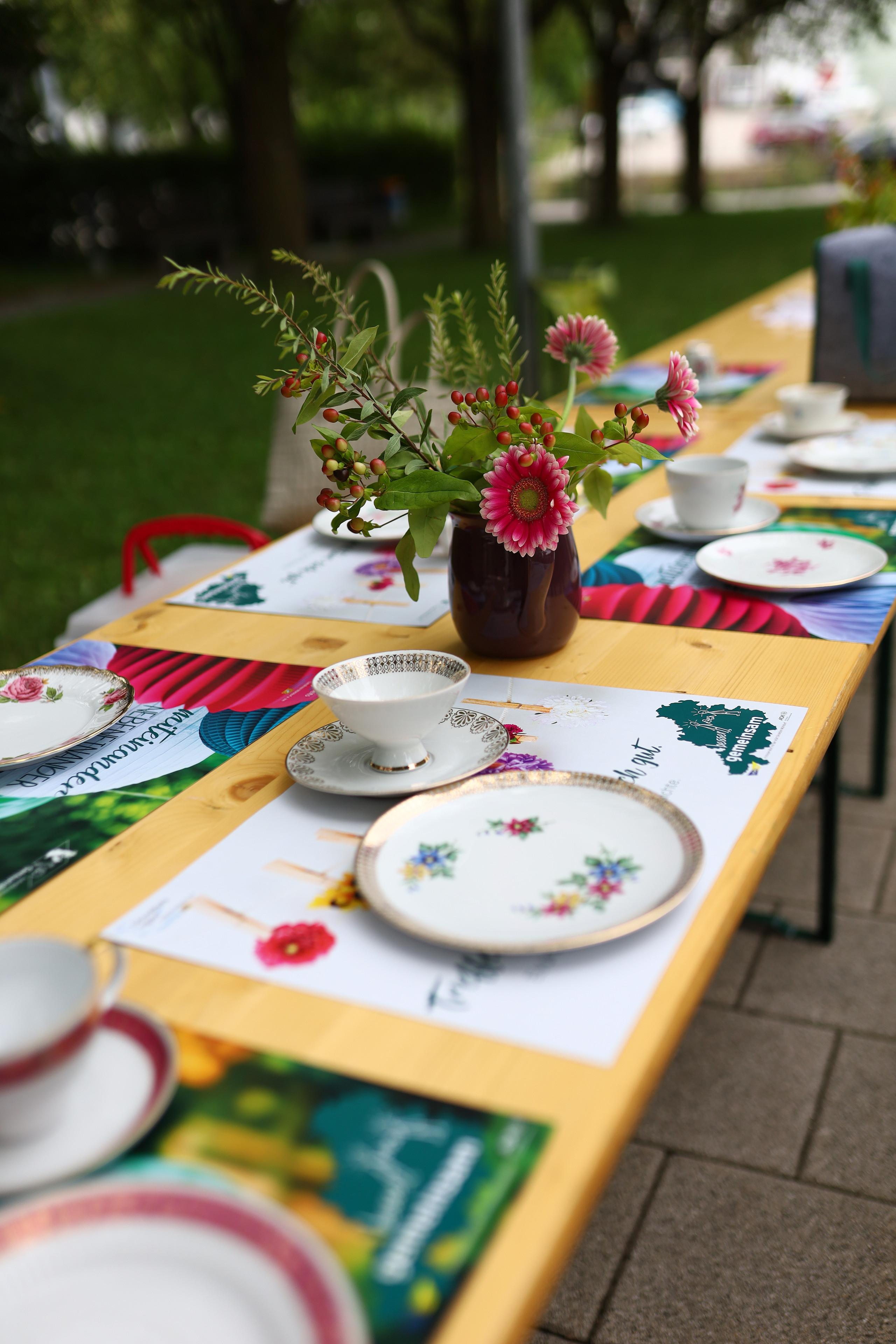 Symbolbild Picknicktafel