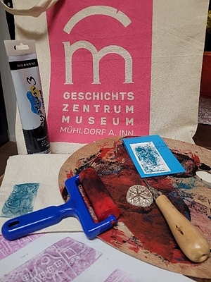Linoldruck im Ferienprogramm Mühldorf