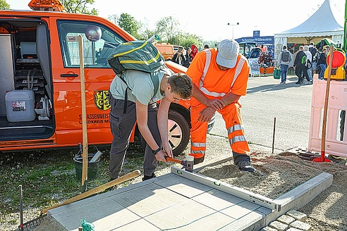 Bilder aus dem Messezelt