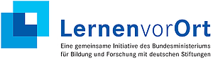 Schriftzug Lernen vor Ort in blauer Farbe auf weißem Hintergrund. Eine gemeinsame Initiative des Bundesministeriums für Bildung und Forschung mit deutschen Stiftungen