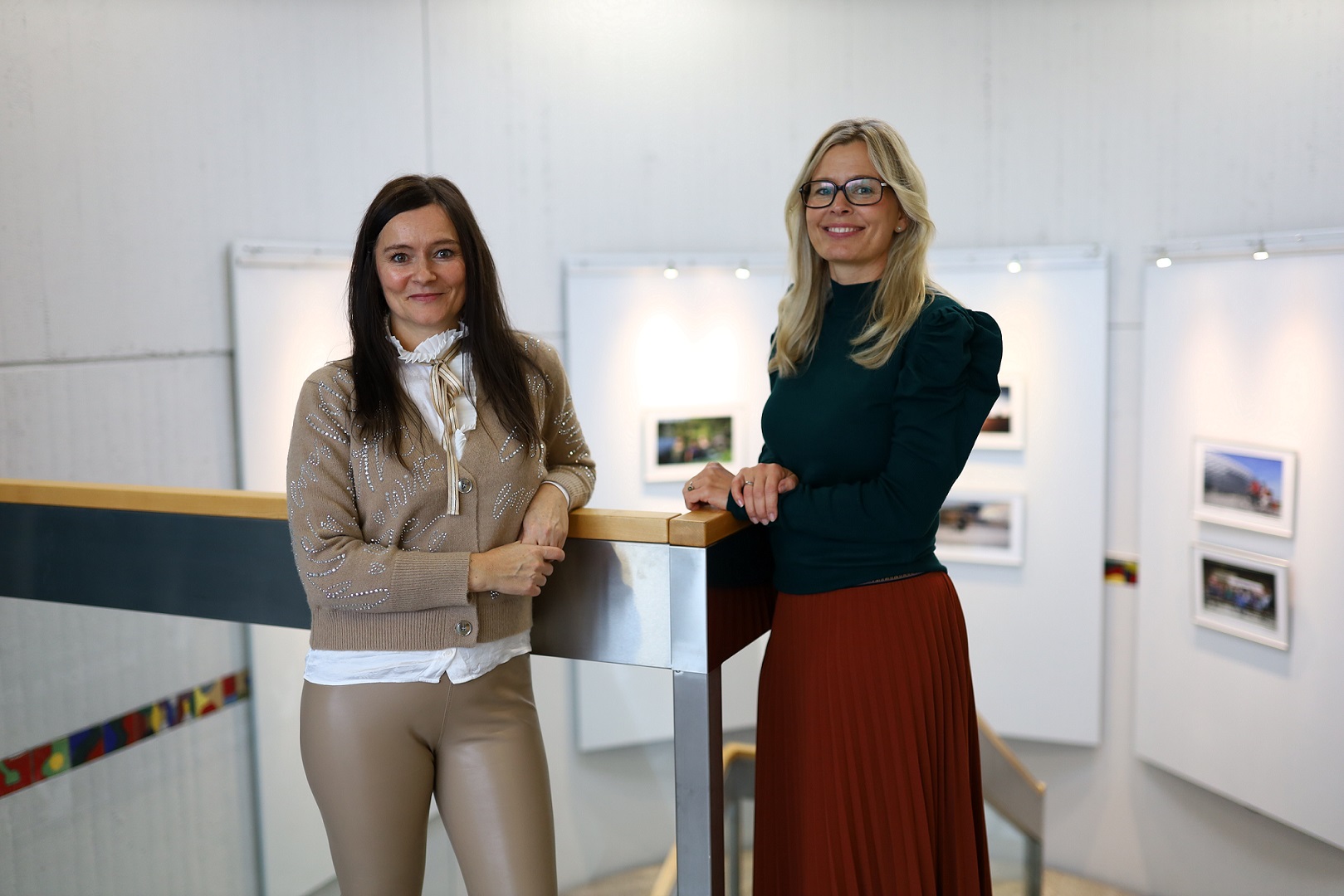 Die beiden Verfahrenslotsinnen des Landratsamts Mühldorf a. Inn: Petra Rüde und Agnes Kusch