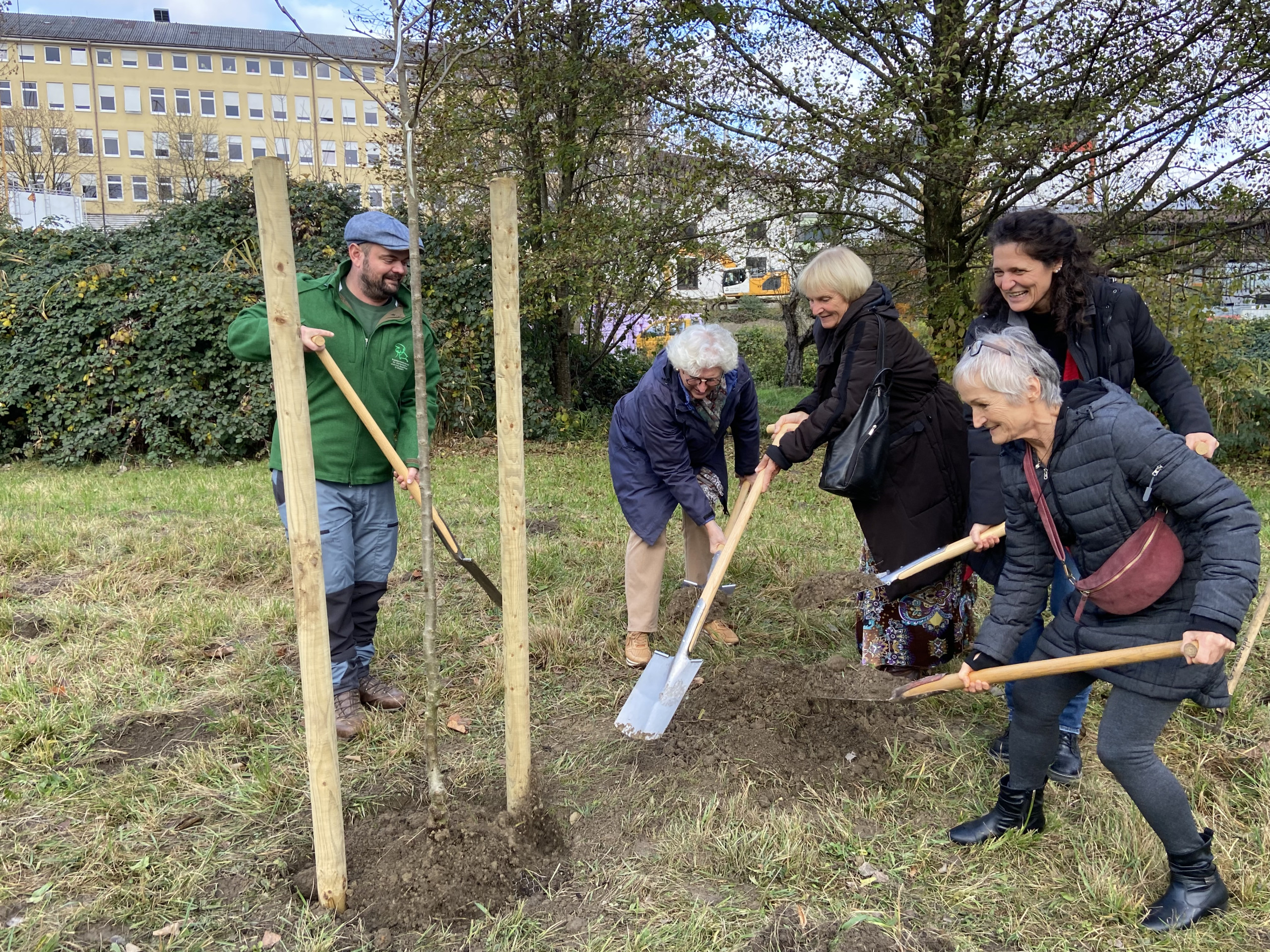 Baumpflanzaktion Sternenkinder