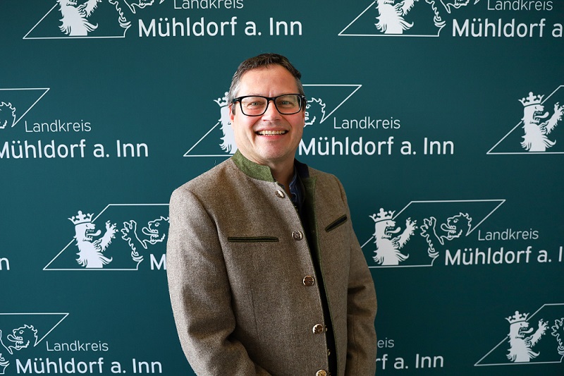 Das Bild zeigt den stellvertretenden Landrat Markus Saller